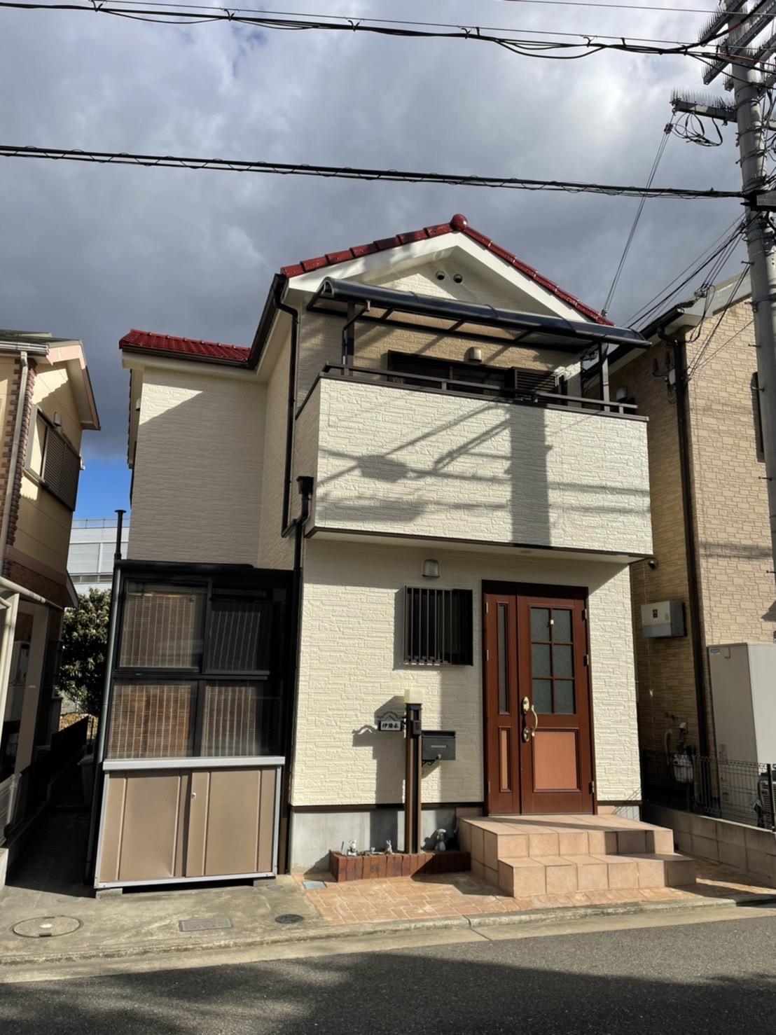 赤い屋根がポイント♪│堺市の外壁塗装・屋根塗装・雨漏り専門店　千成工務店