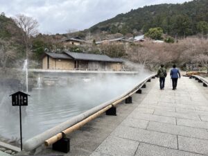 堺市　外壁塗装　屋根塗装　雨漏り　修理　工法　千成工務店