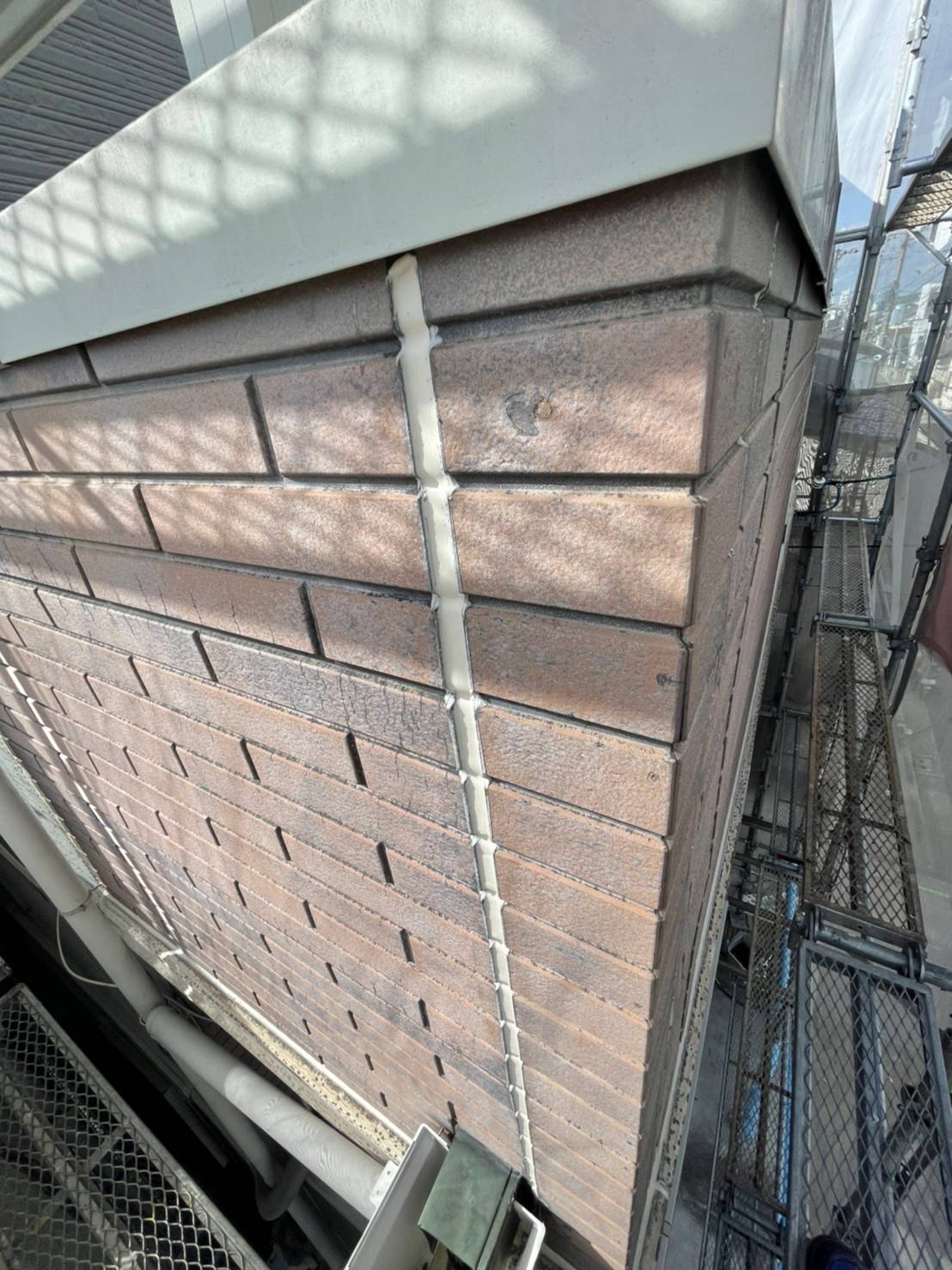 堺市堺区　U様邸　シール工事を行いました。│堺市の外壁塗装・屋根塗装・雨漏り専門店　千成工務店