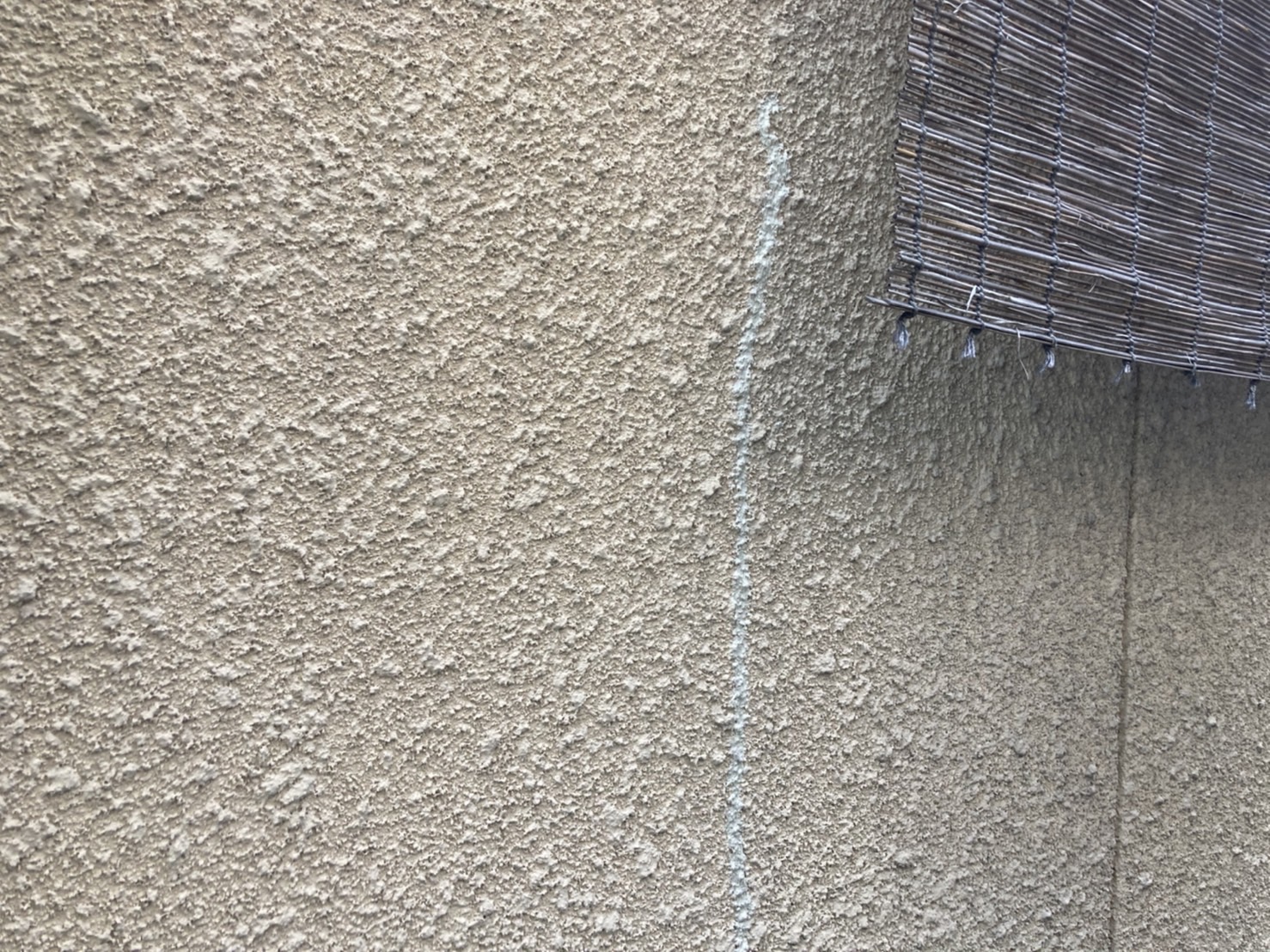 外壁クラックを補修しました。│堺市の外壁塗装・屋根塗装・雨漏り専門店　千成工務店