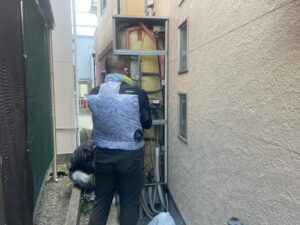 給湯器　リフォーム　リノベーション　堺市　外壁塗装　屋根塗装　雨漏り　修理　工法　千成工務店